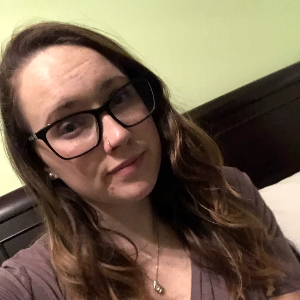 Meet your Posher, Caitlynne